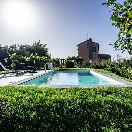 Villa Nake Residenza Artistica SantʼAlfio Exterior foto