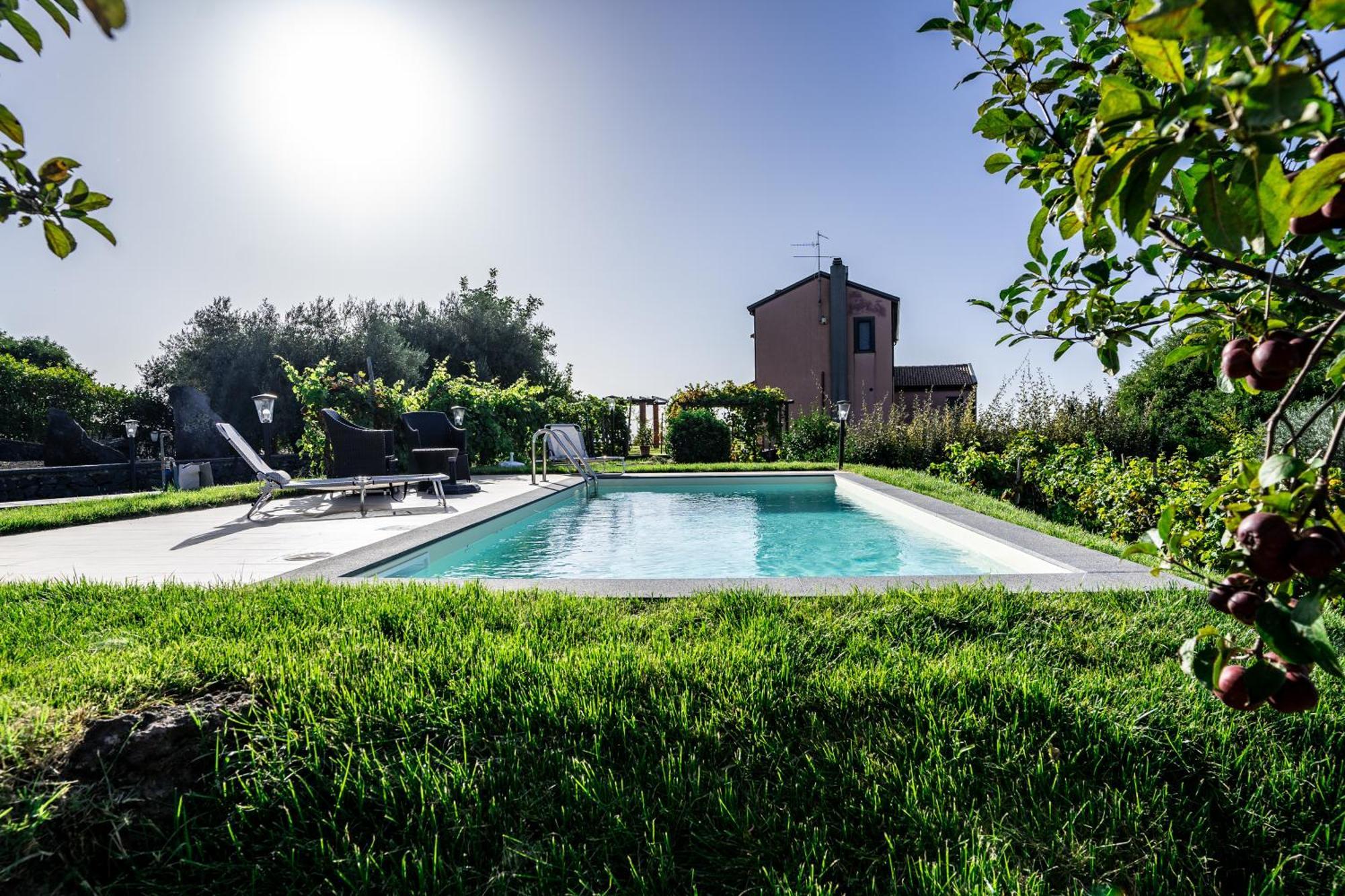 Villa Nake Residenza Artistica SantʼAlfio Exterior foto
