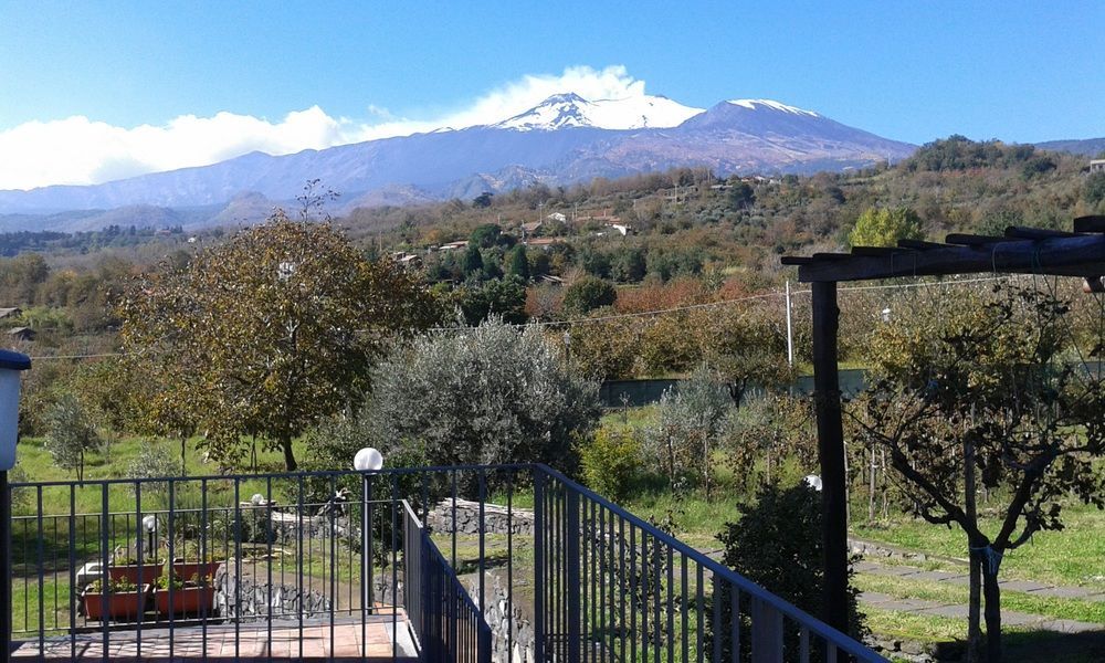 Villa Nake Residenza Artistica SantʼAlfio Exterior foto
