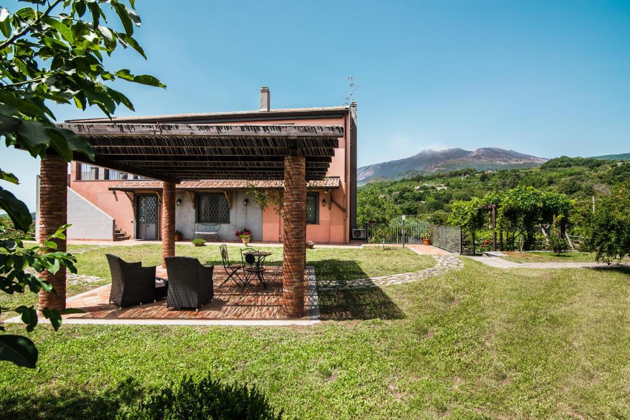 Villa Nake Residenza Artistica SantʼAlfio Exterior foto